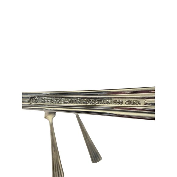 Reed & Barton Trinity Hall Teaspoons 6.5” 18/10 Stainless Steel Set Of 8 - Picture 4 of 5